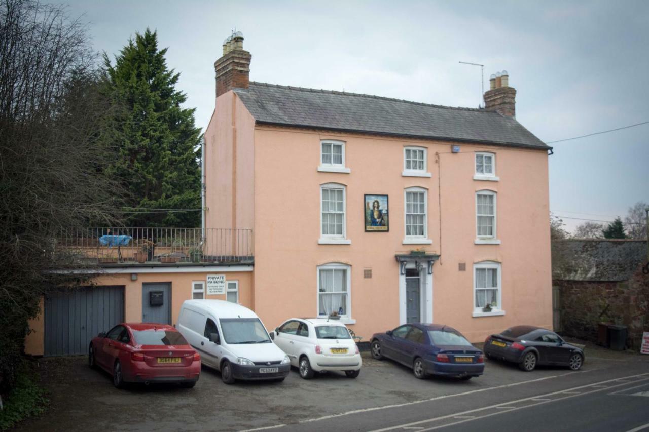 The Benbow Inn At Ruyton-Xi-Towns Buitenkant foto
